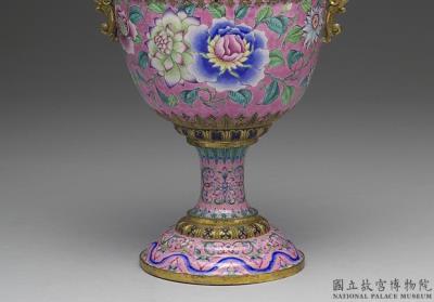 图片[3]-Painted enamel covered stem cup with floral decor, Qing dynasty, Qianlong reign (1736-1795)-China Archive